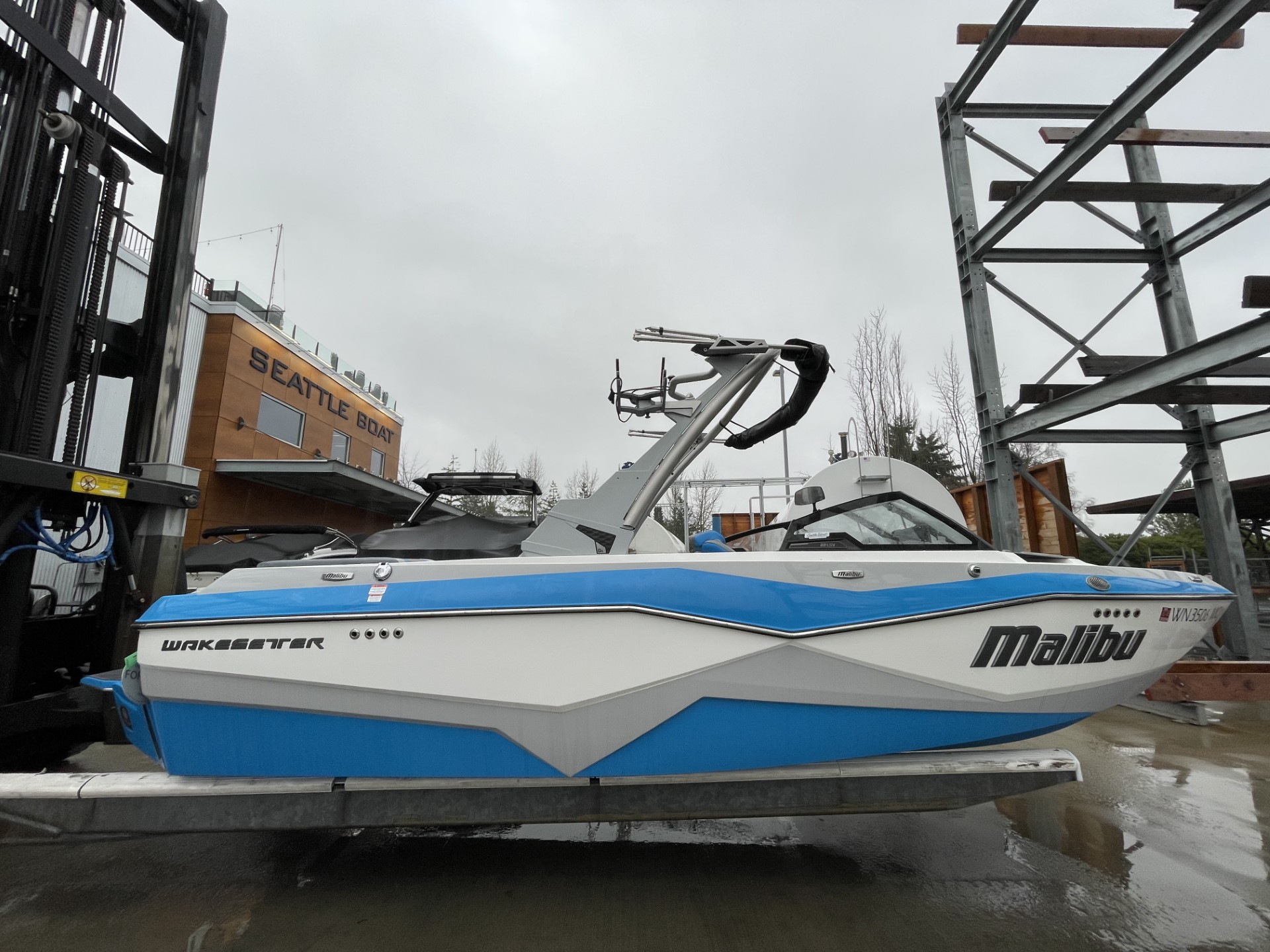 Malibu 22 LSV 2023-14