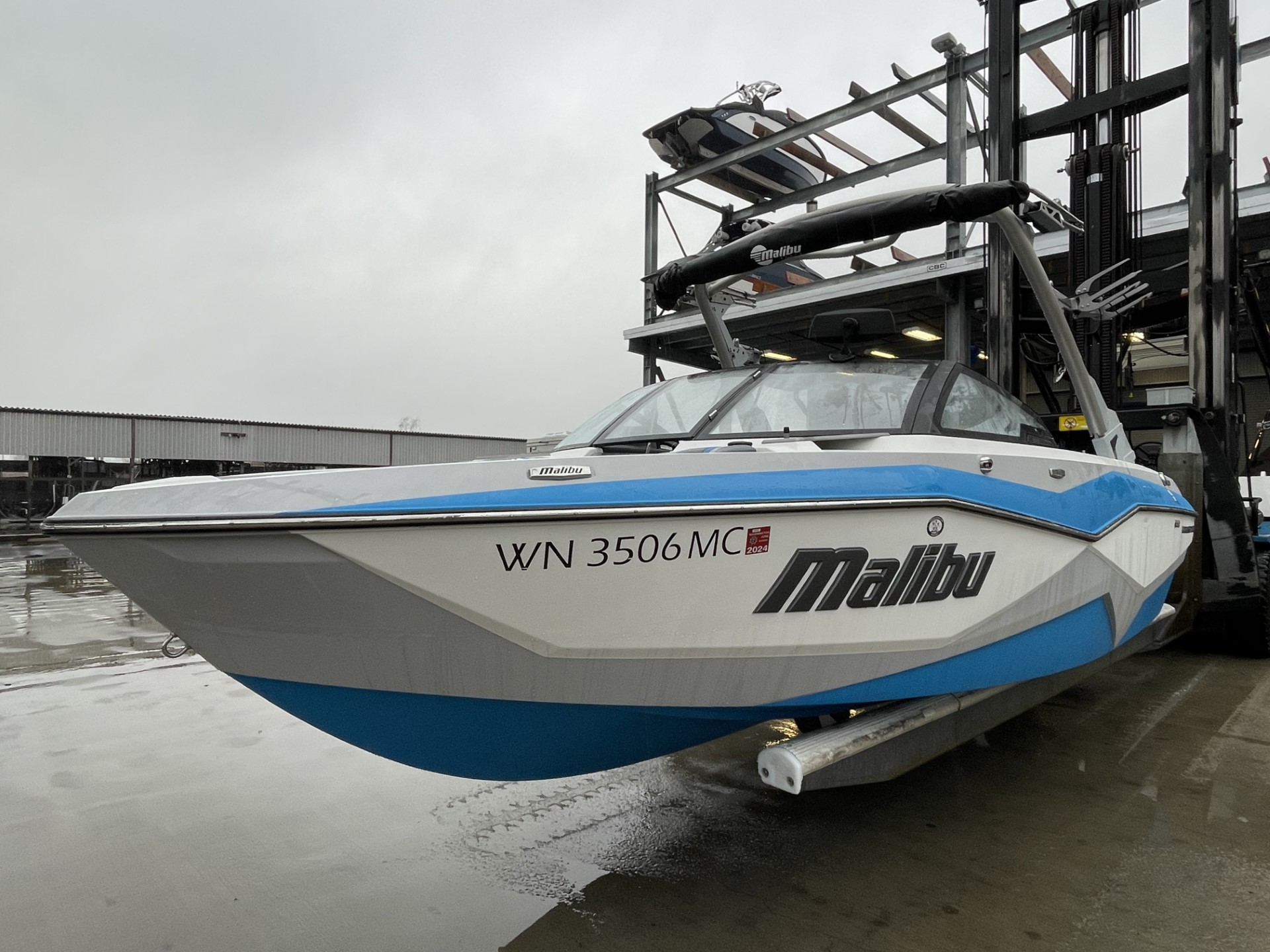 Malibu 22 LSV 2023-10