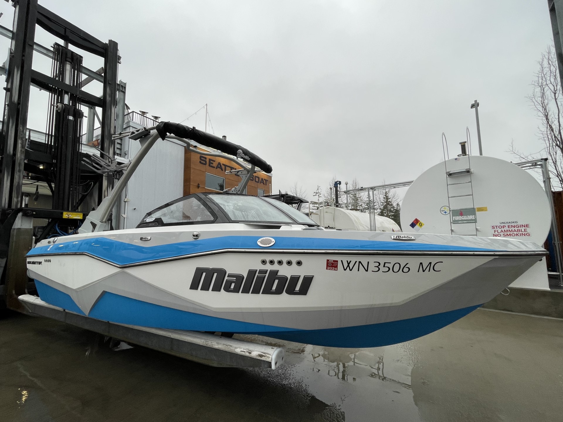 Malibu 22 LSV 2023-15