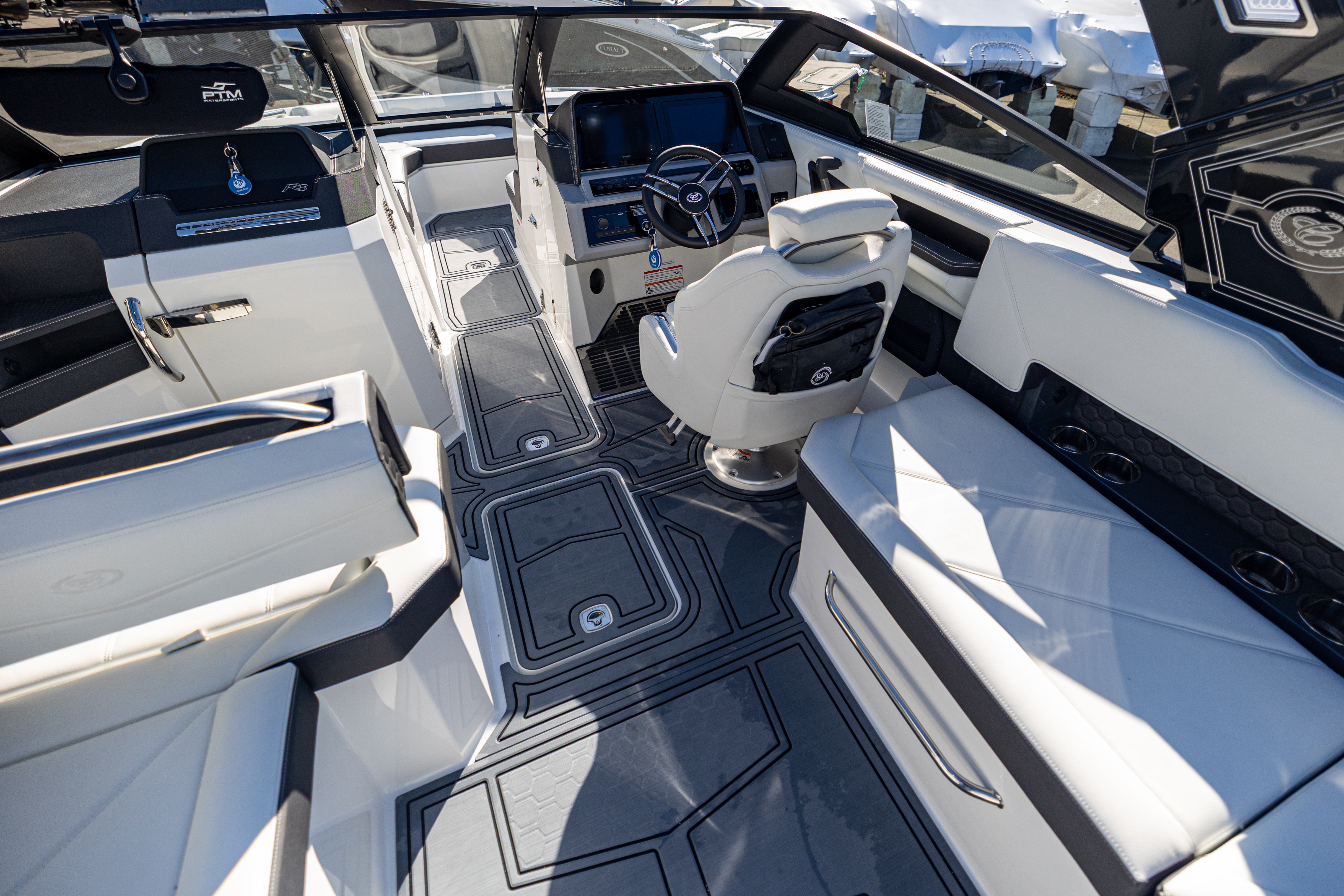Cobalt R8 Surf 2025-4