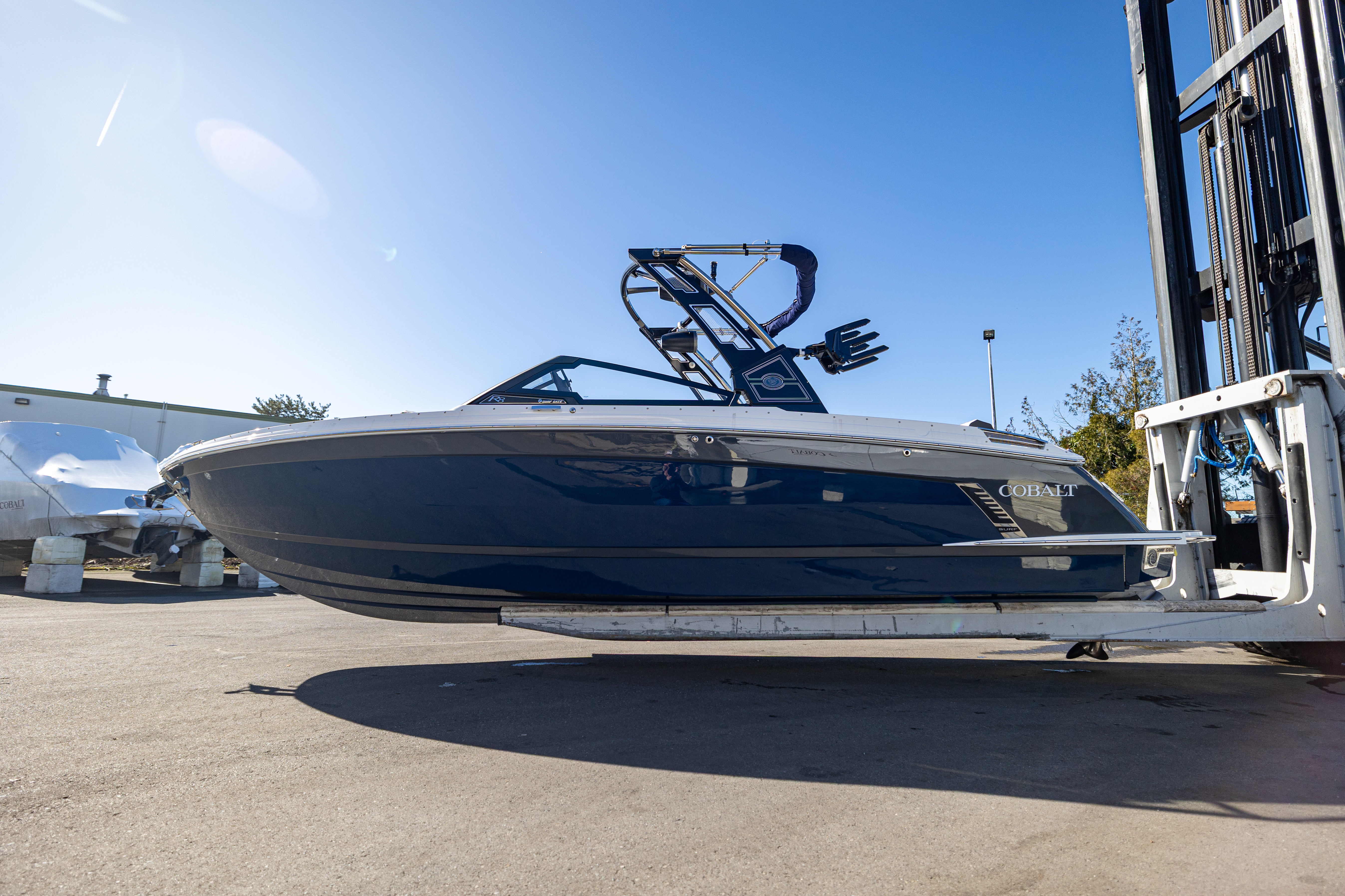 Cobalt R8 Surf 2025