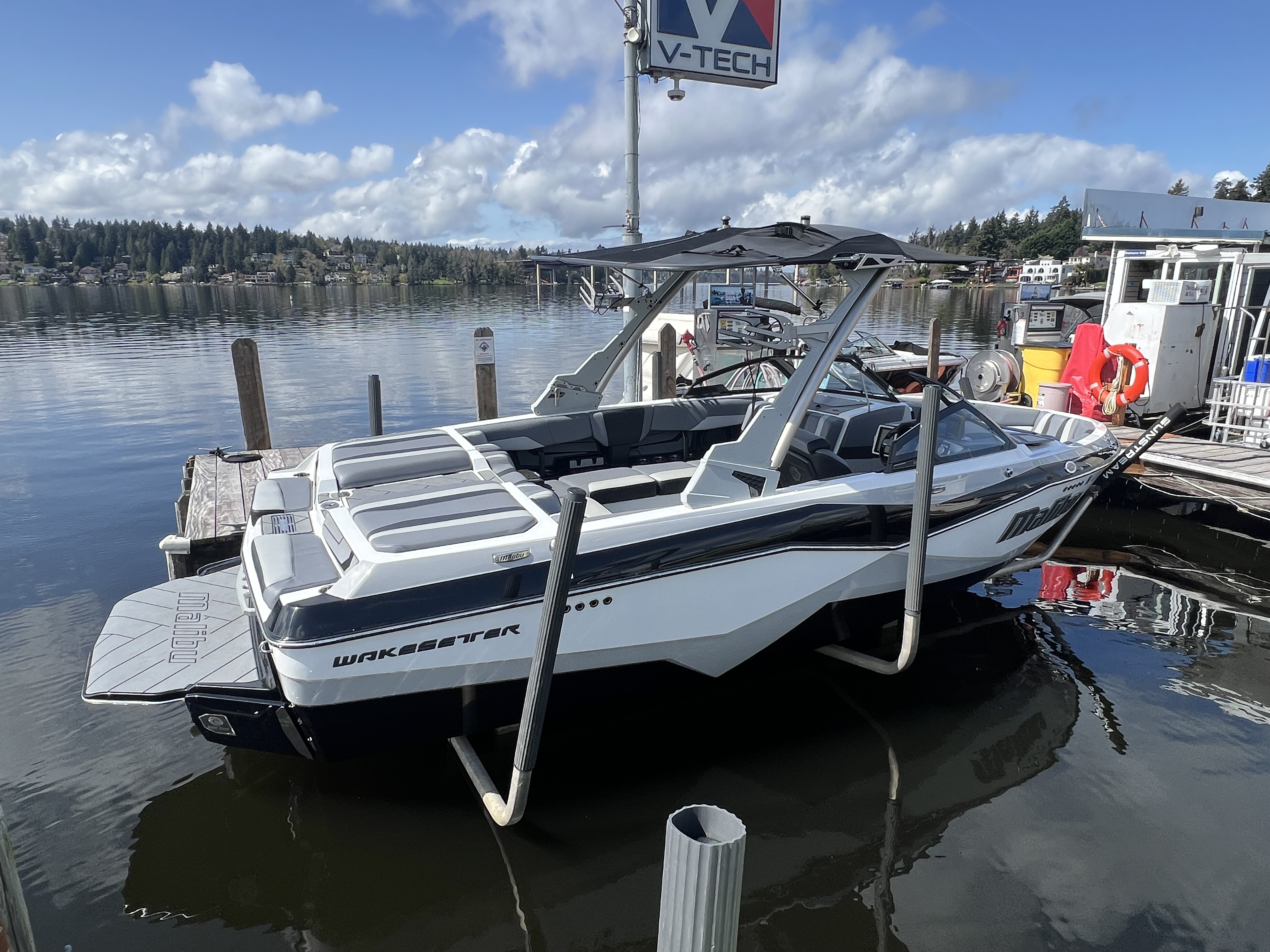 Malibu 22 LSV 2023-7