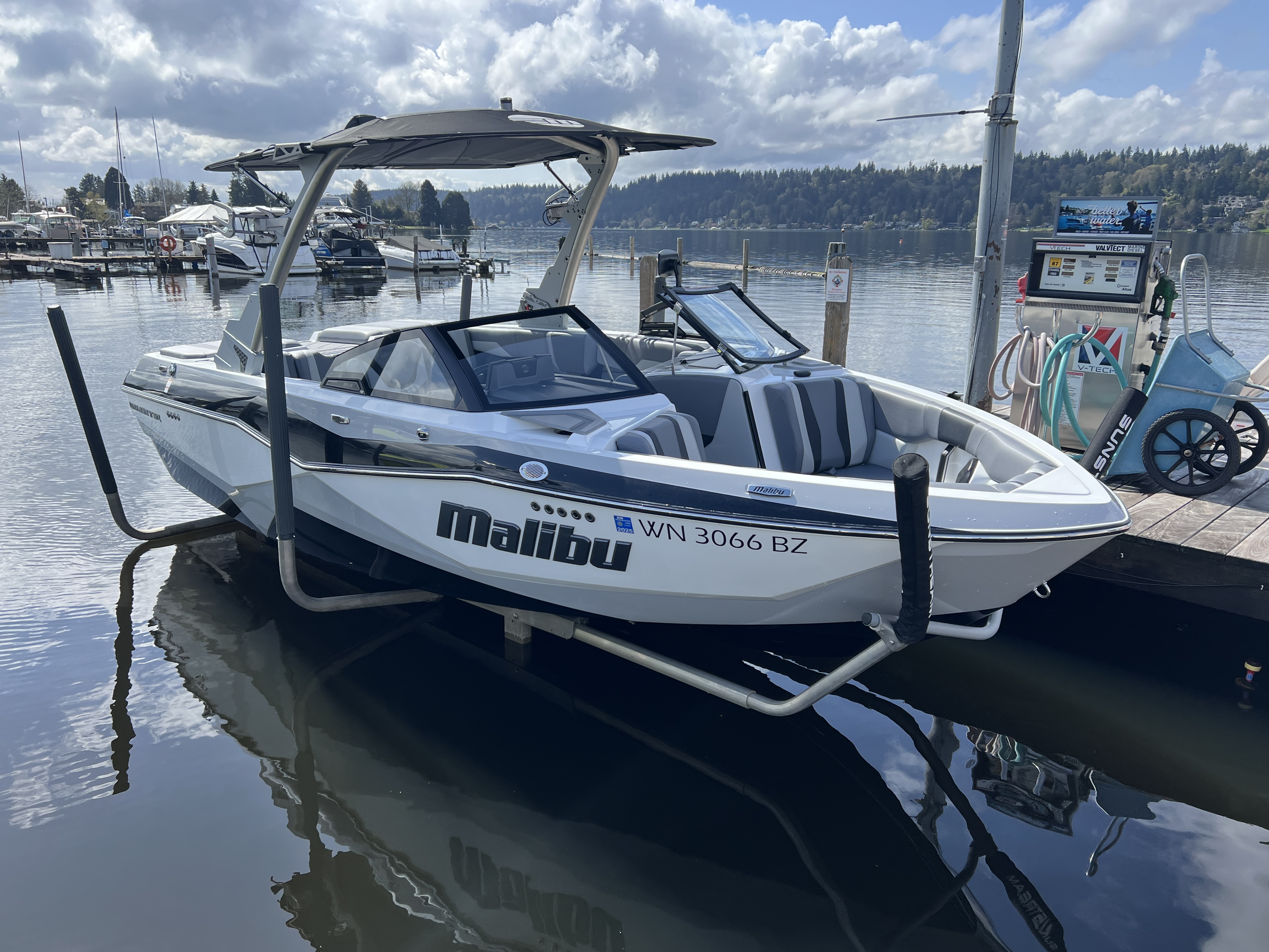 Malibu 22 LSV 2023-3