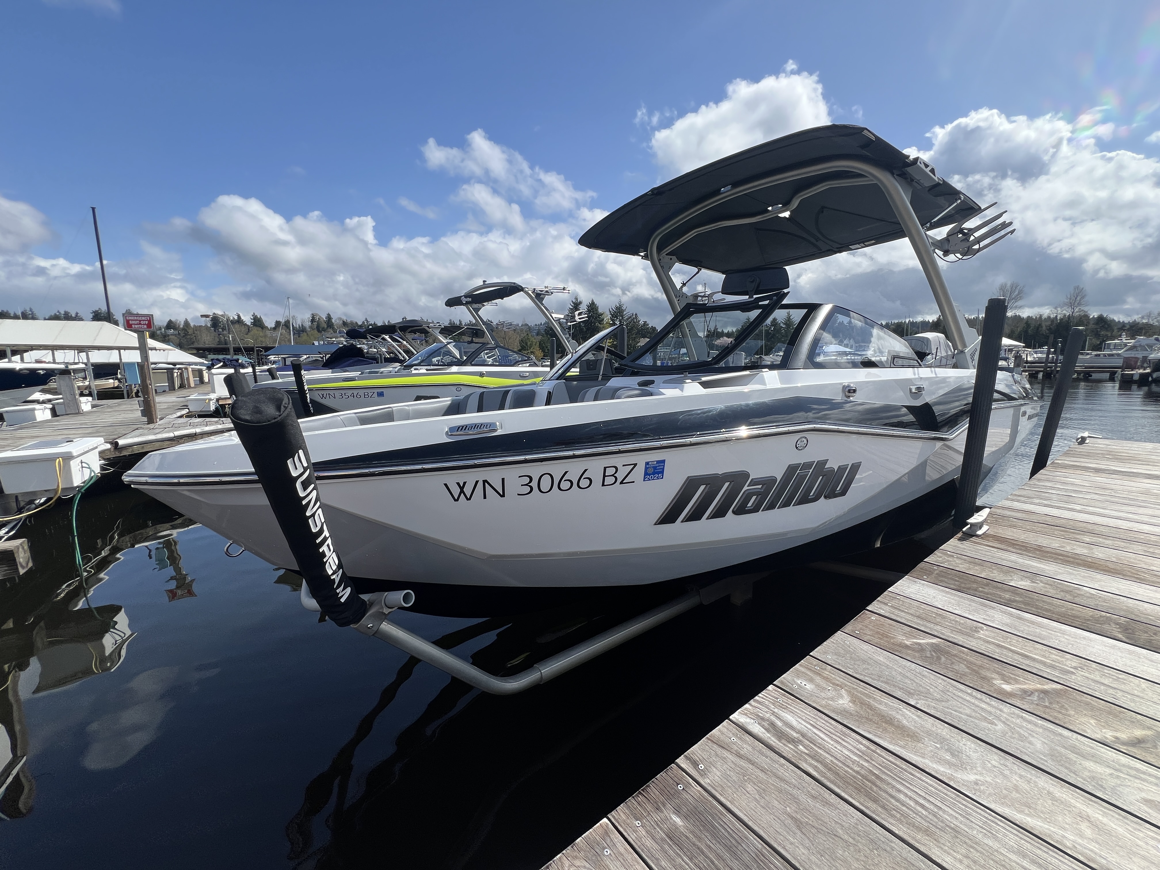 Malibu 22 LSV 2023-5