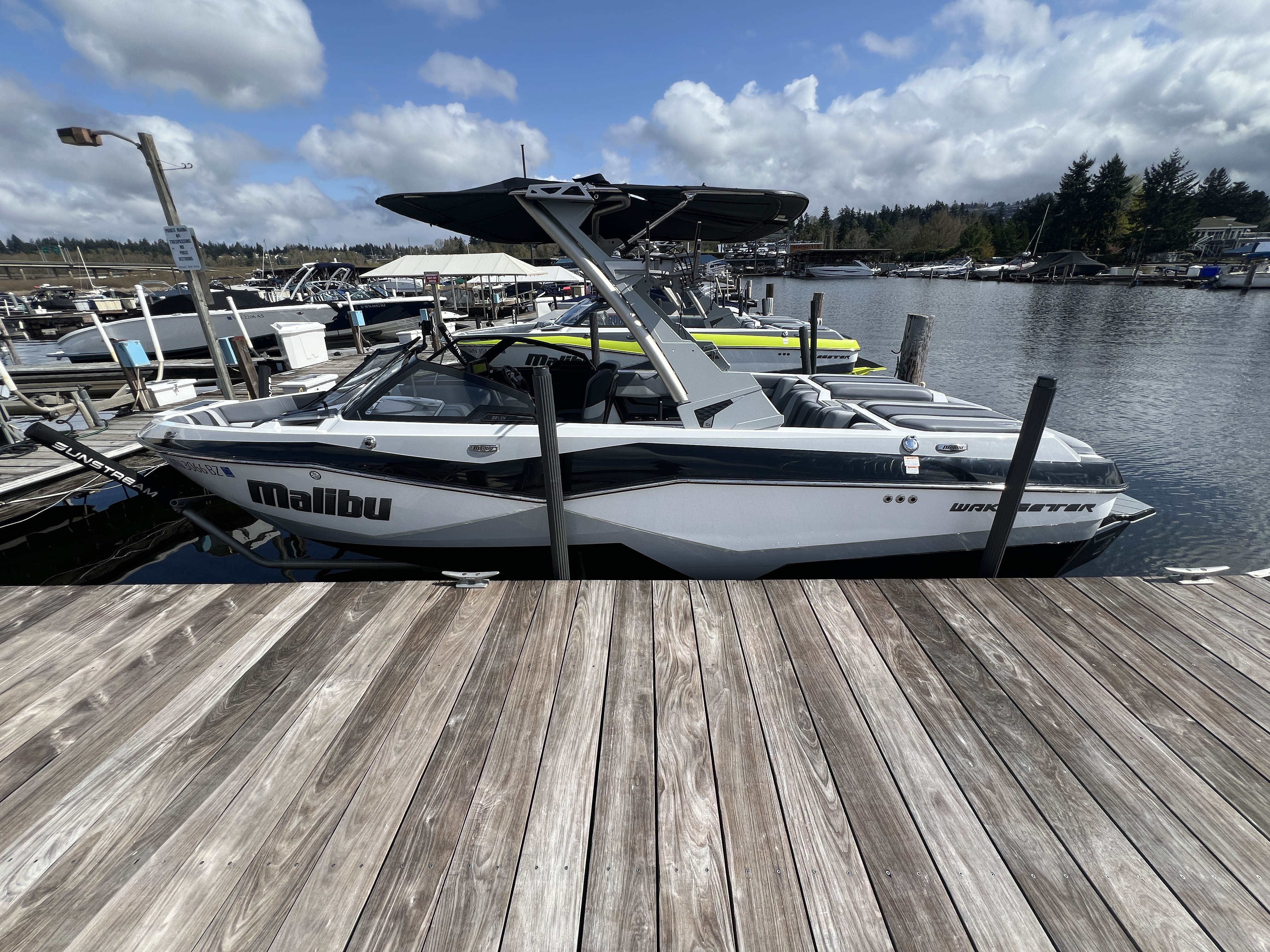 Malibu 22 LSV 2023-6