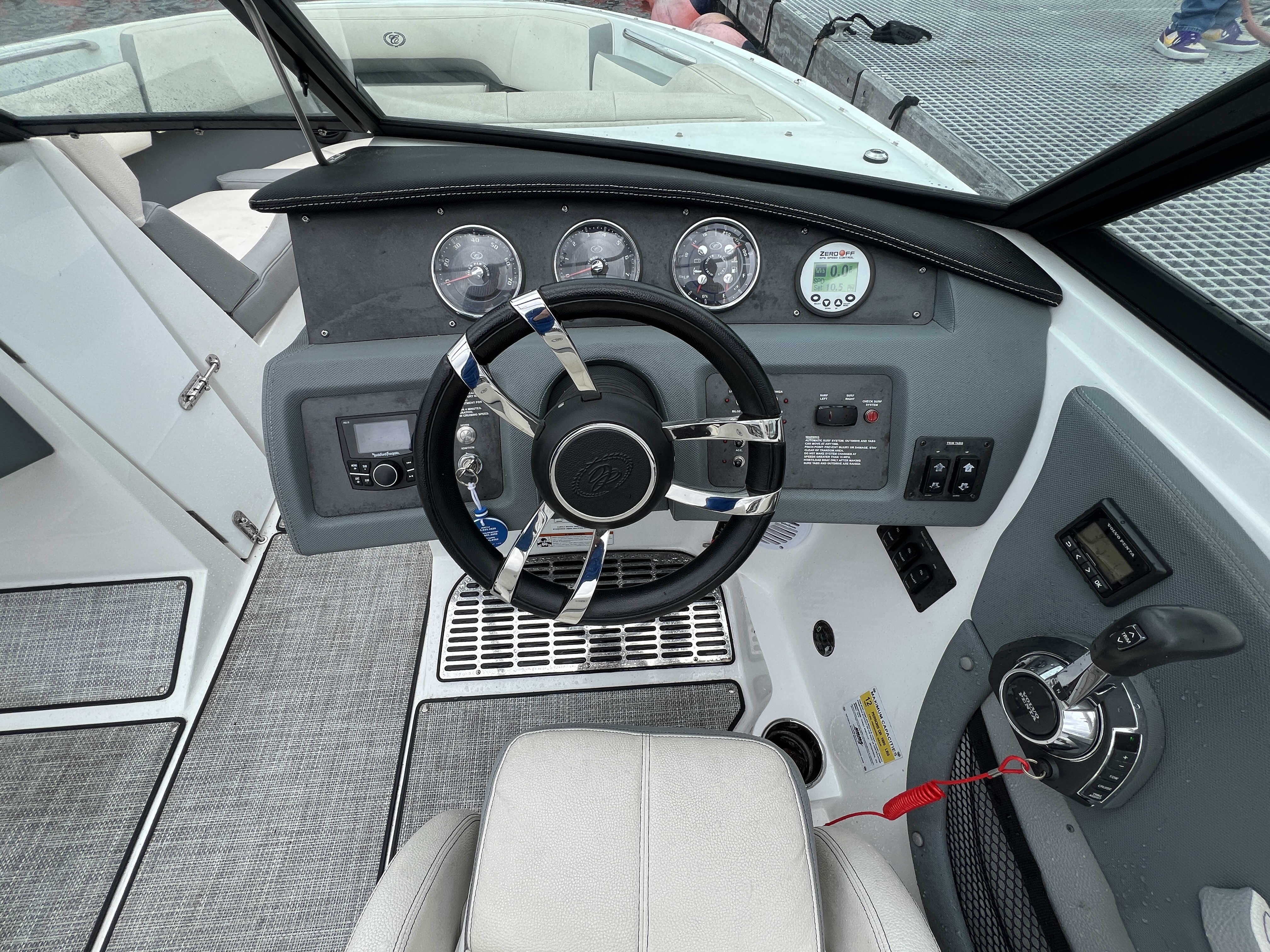 Cobalt CS23 Surf 2020-17