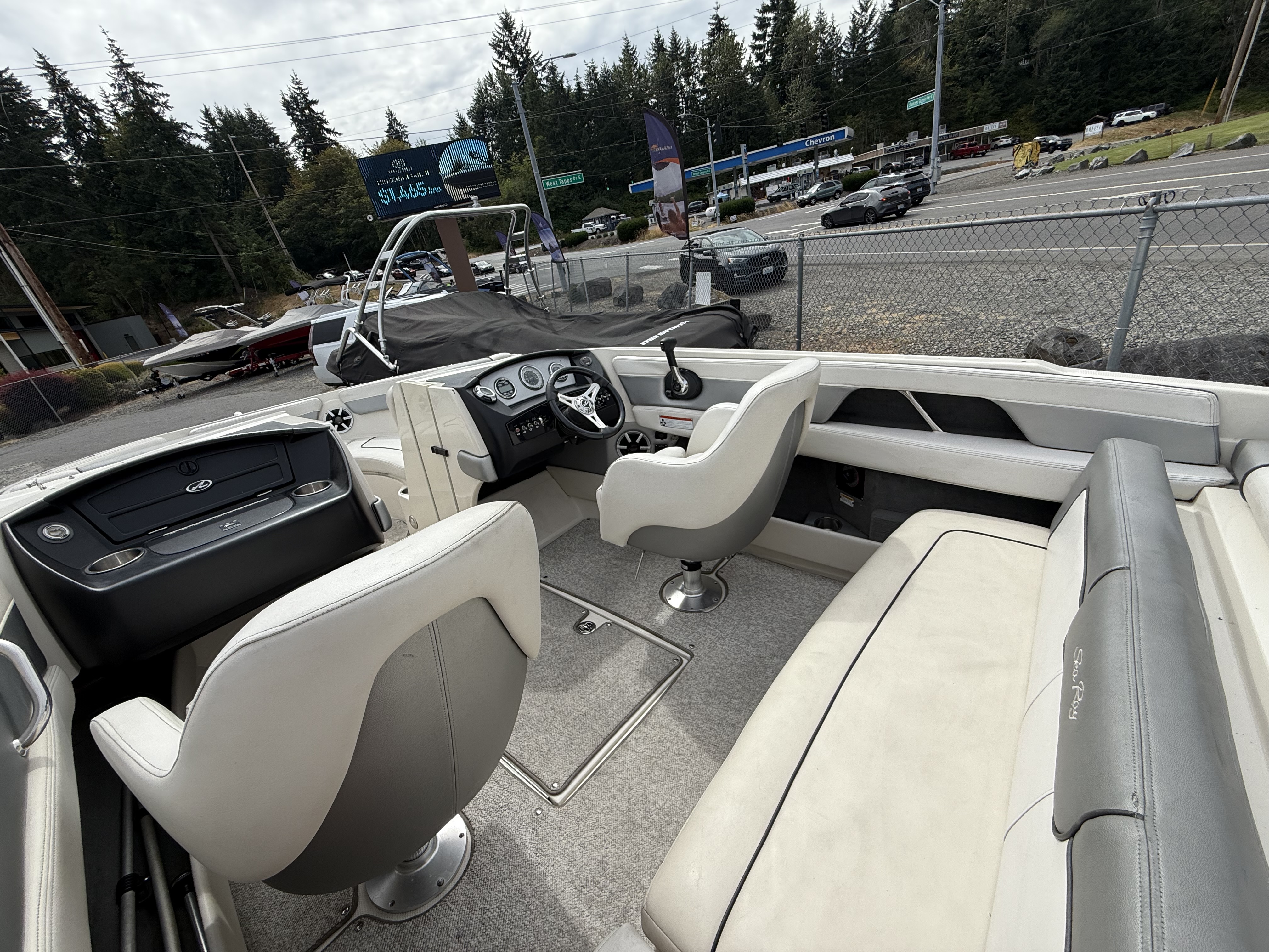 Sea Ray 210 Select 2010-10