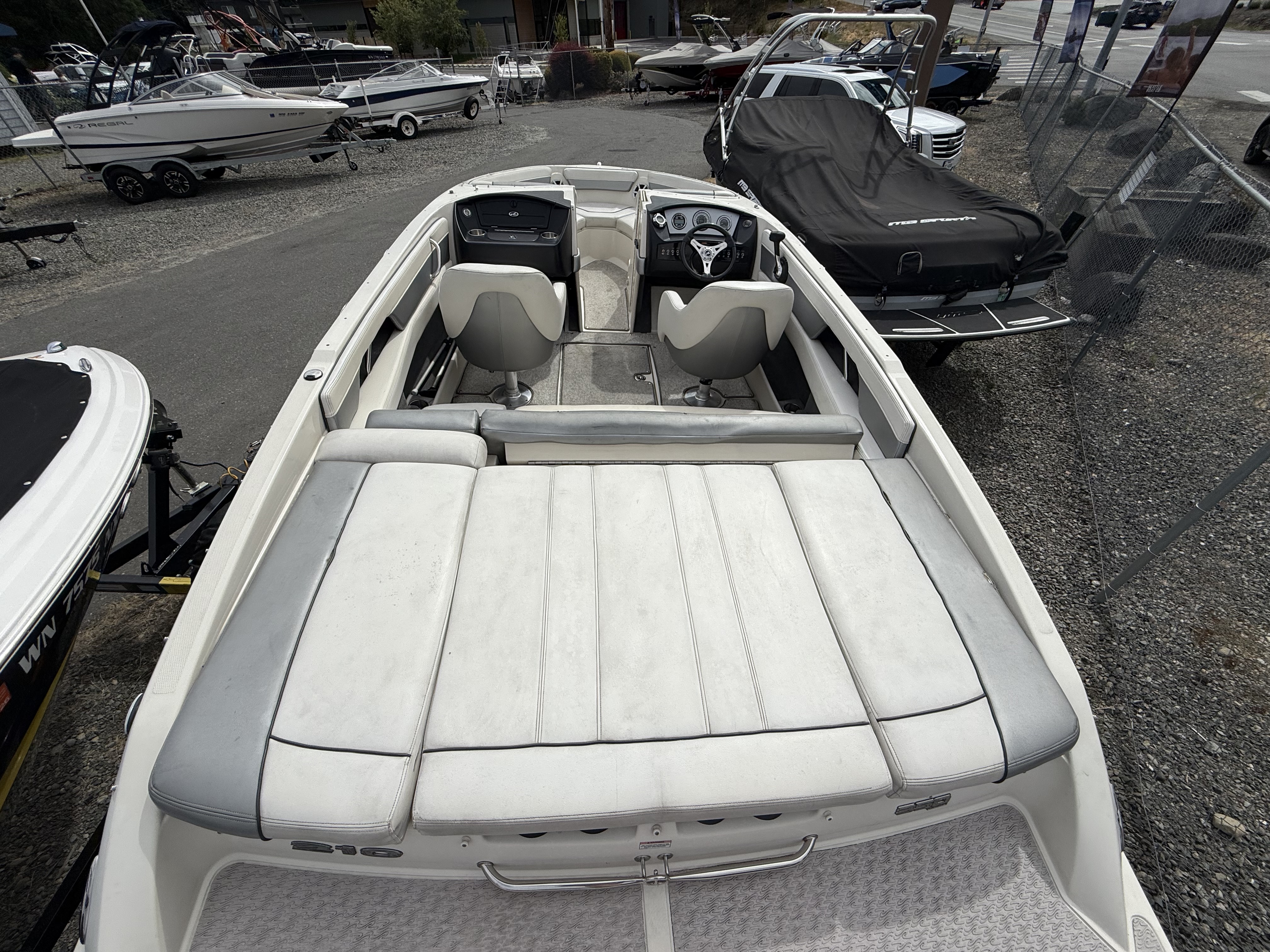 Sea Ray 210 Select 2010-8