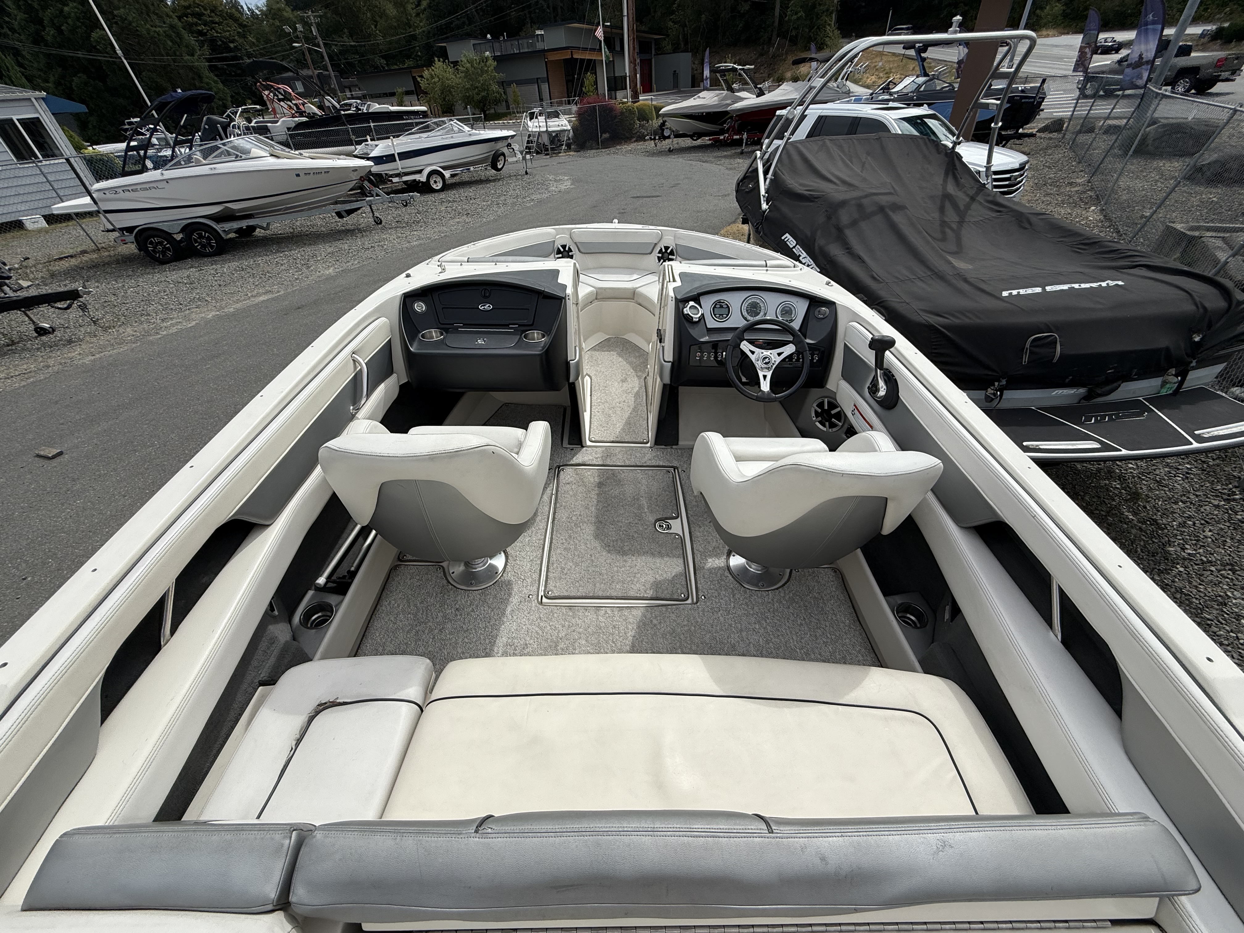 Sea Ray 210 Select 2010-9