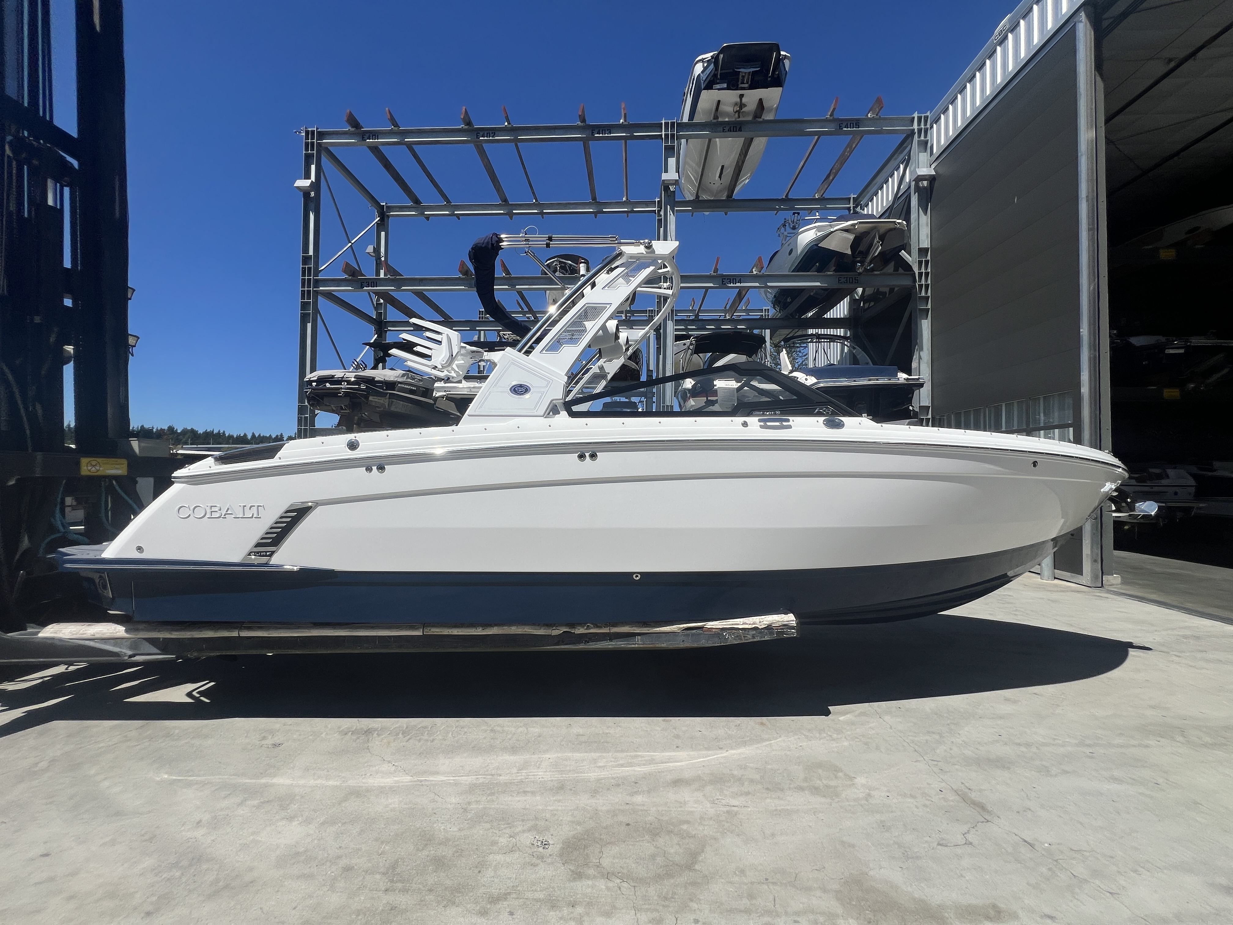 Cobalt R8 Surf 2025