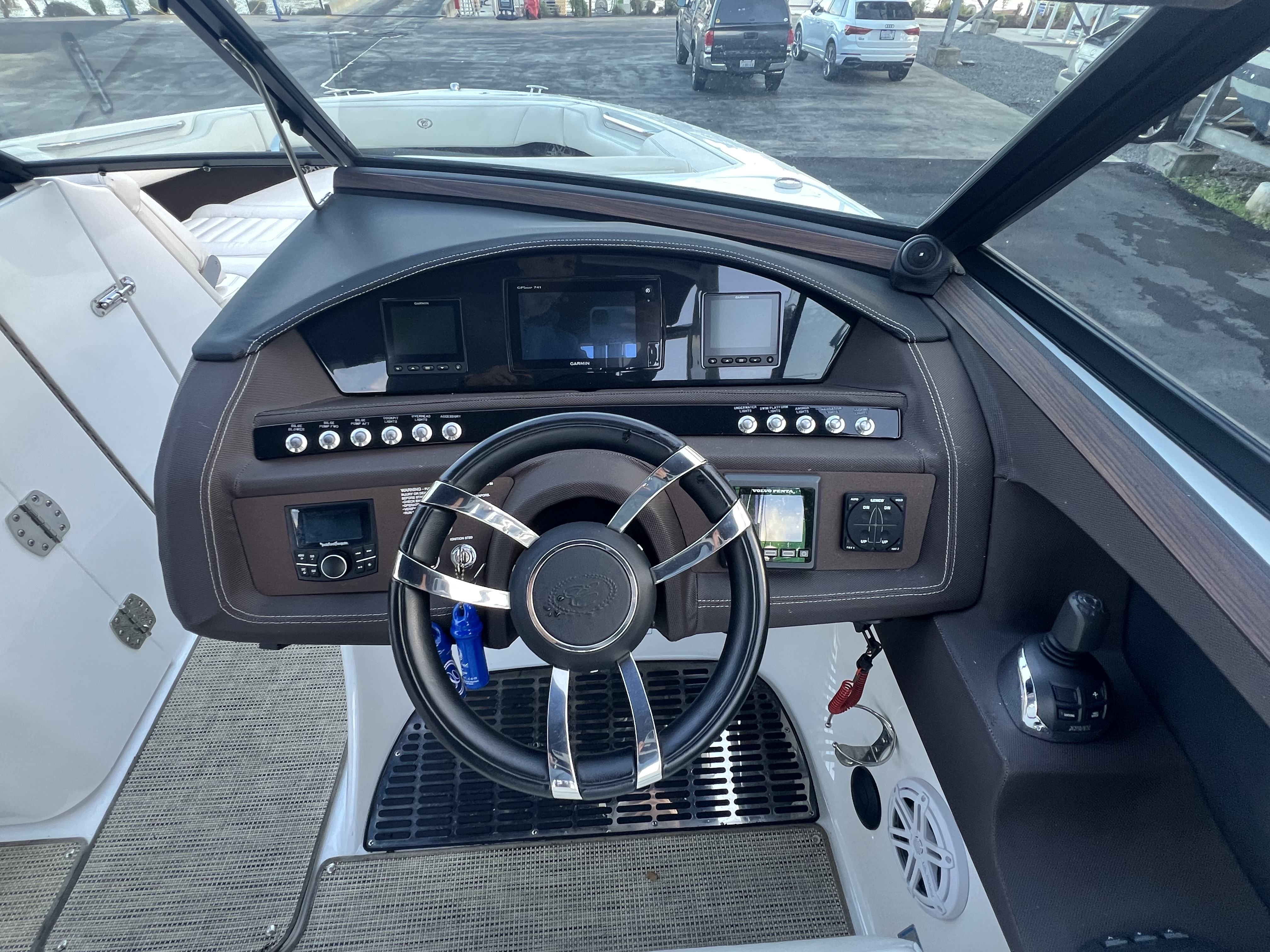 teamMarine Digital Showroom