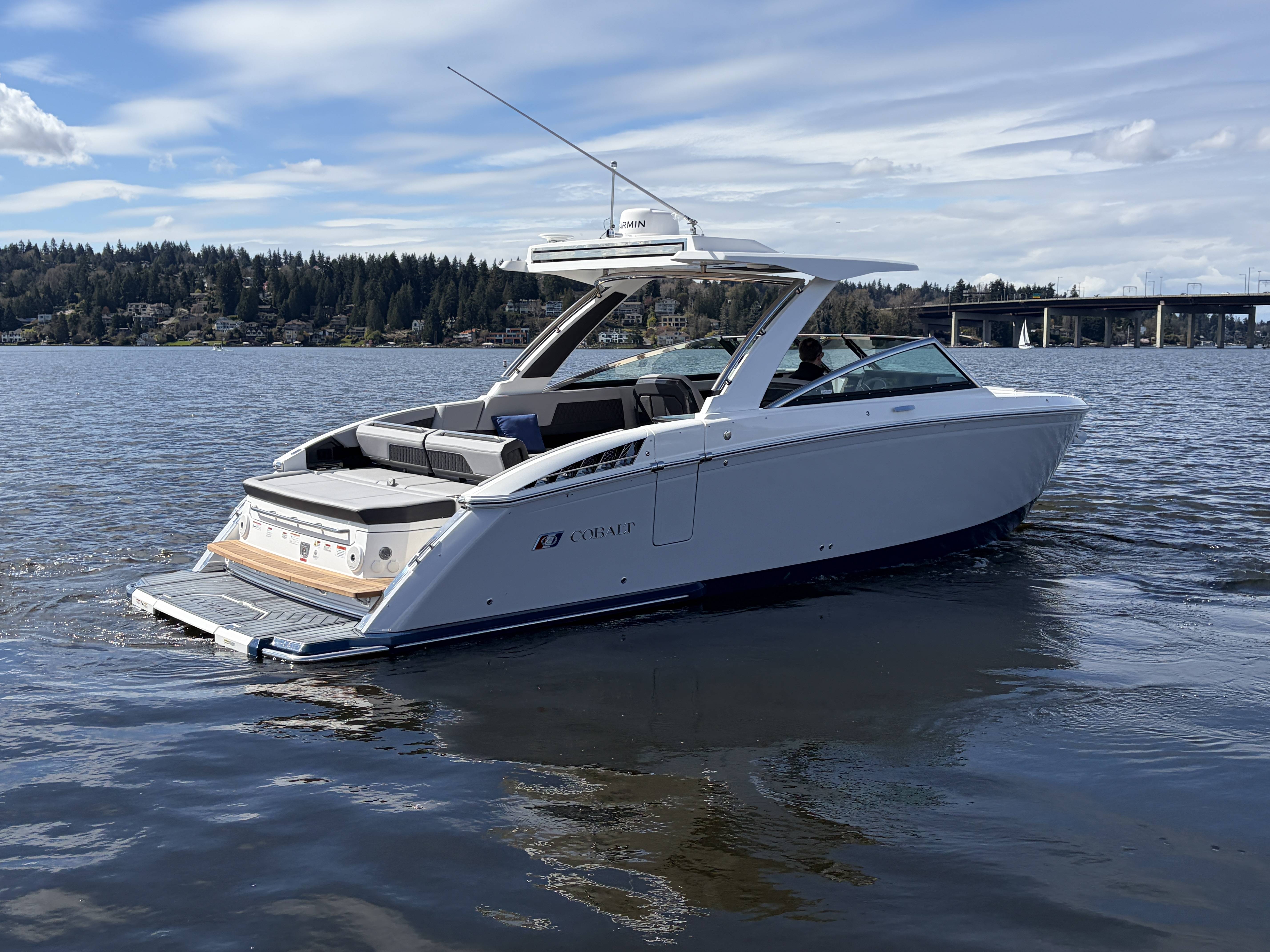Cobalt R33 2026-8