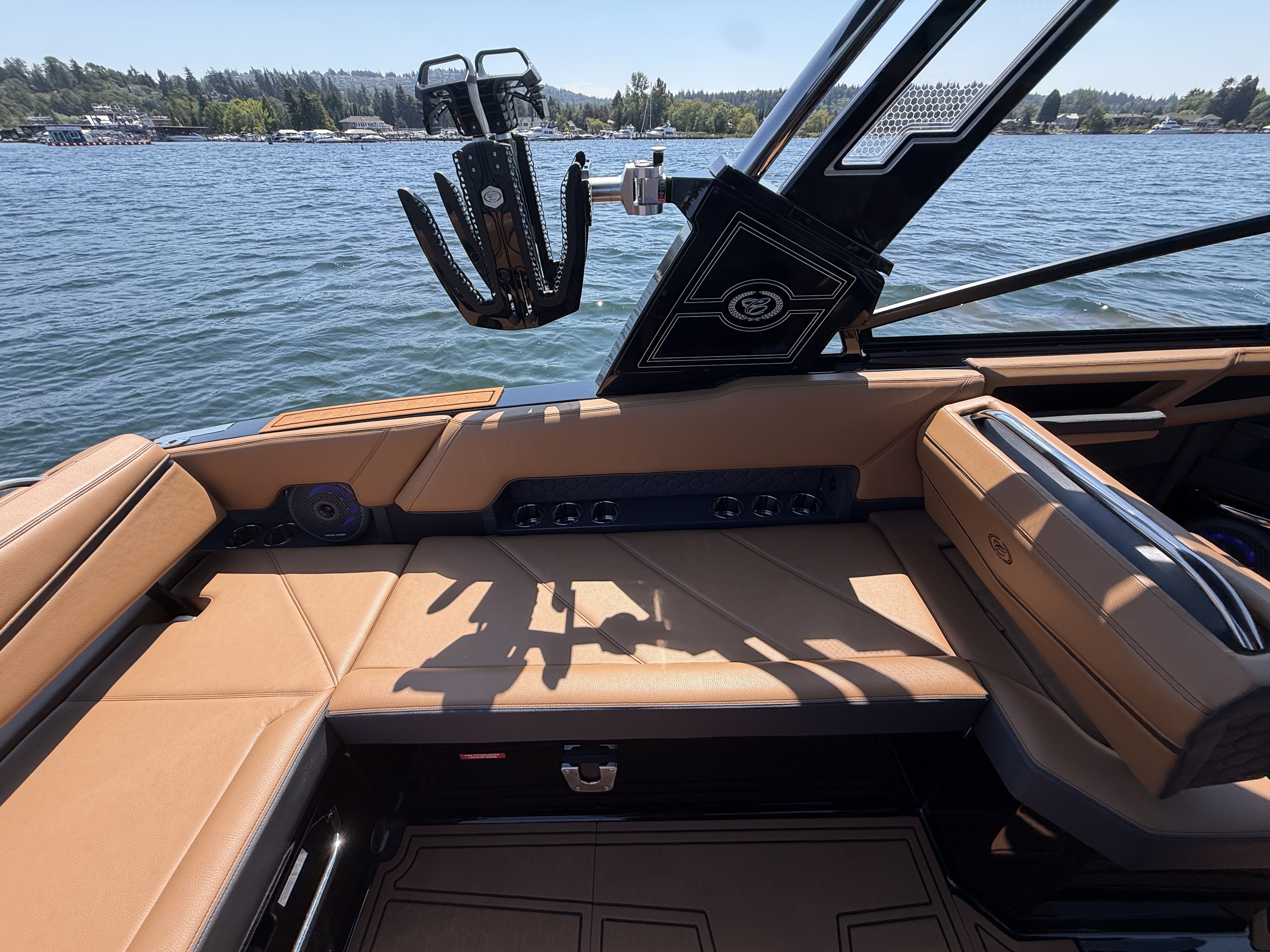 2026 Cobalt R8 Surf-16