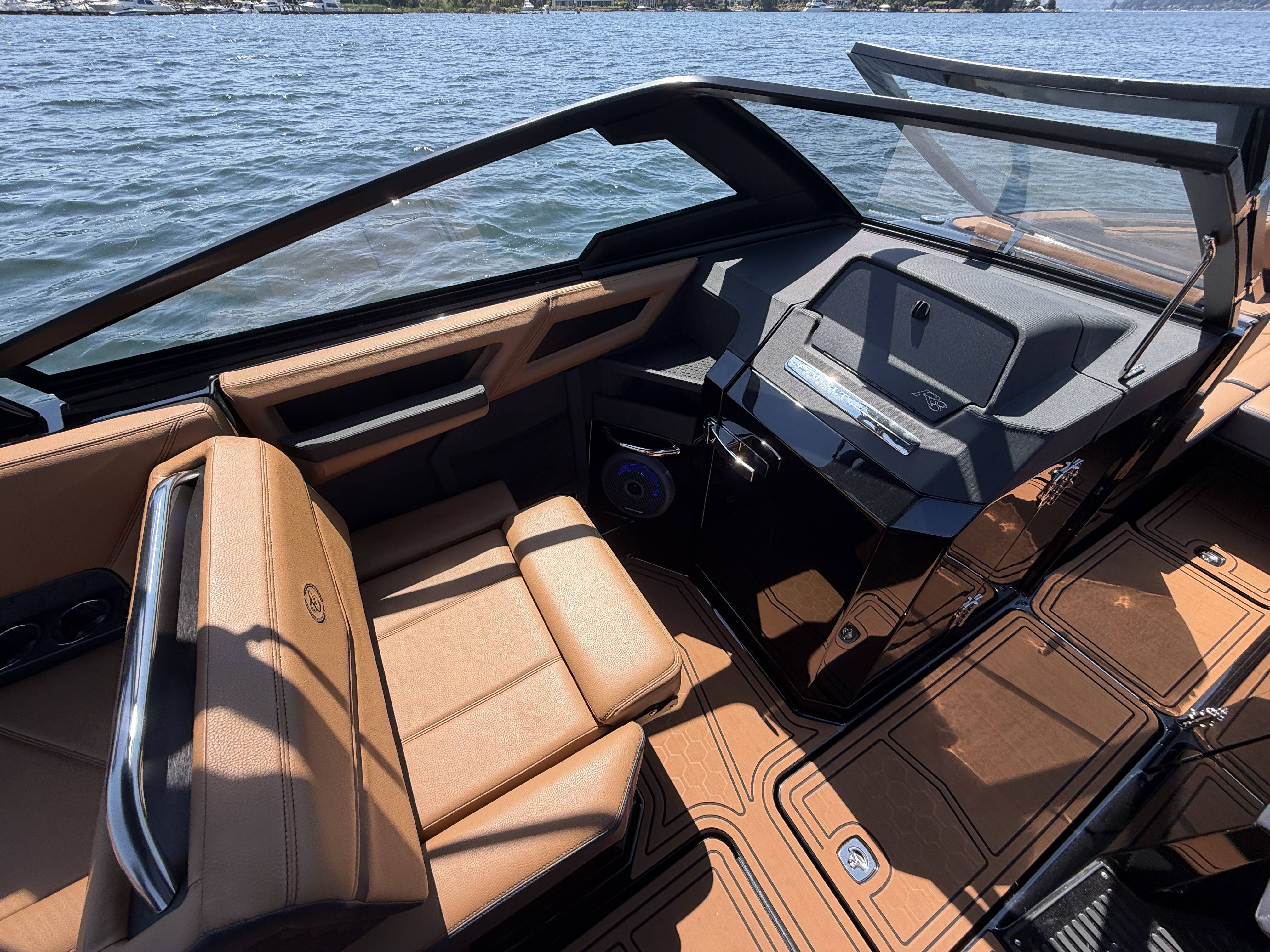 2026 Cobalt R8 Surf-18