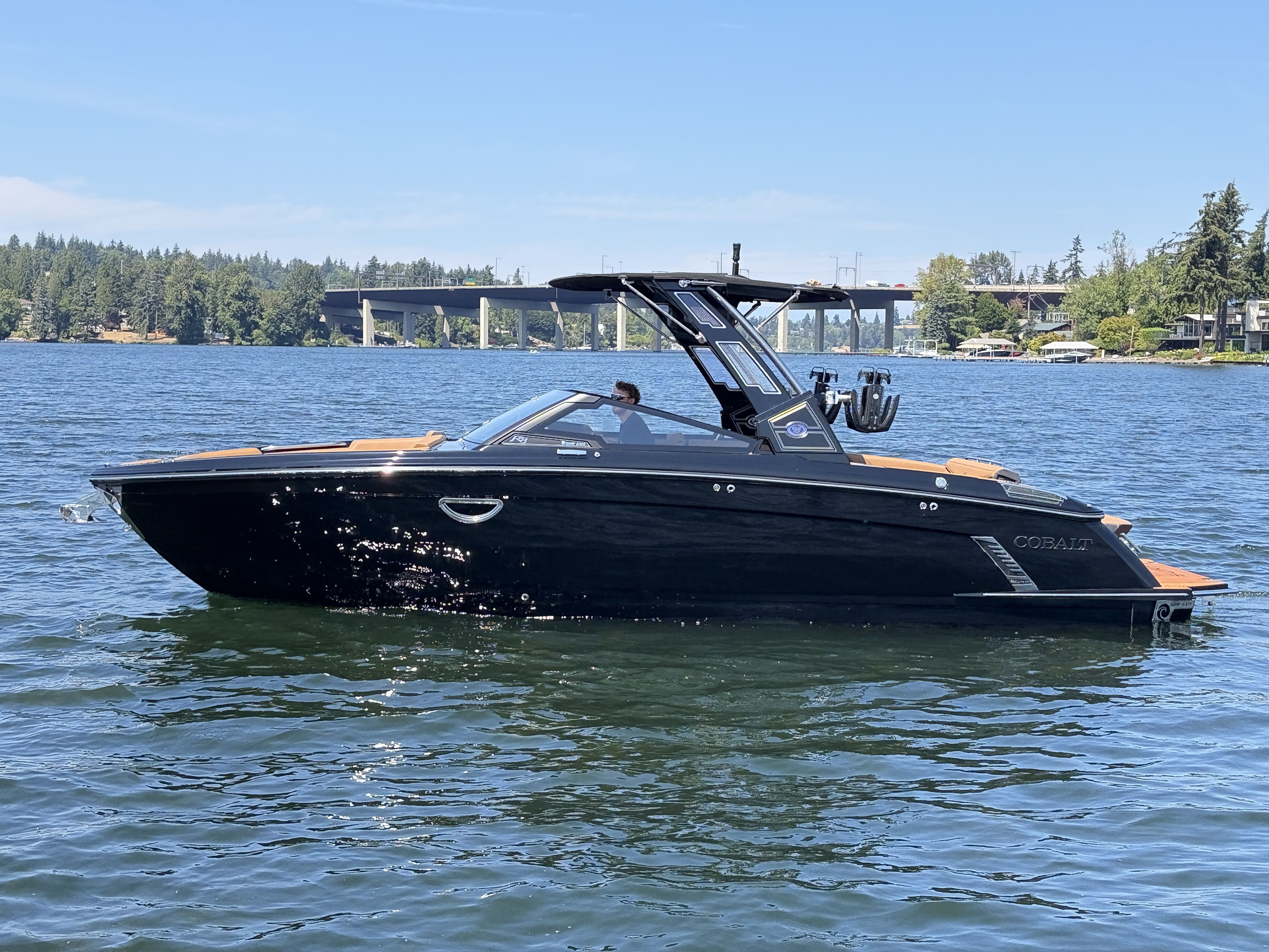 2026 Cobalt R8 Surf-2
