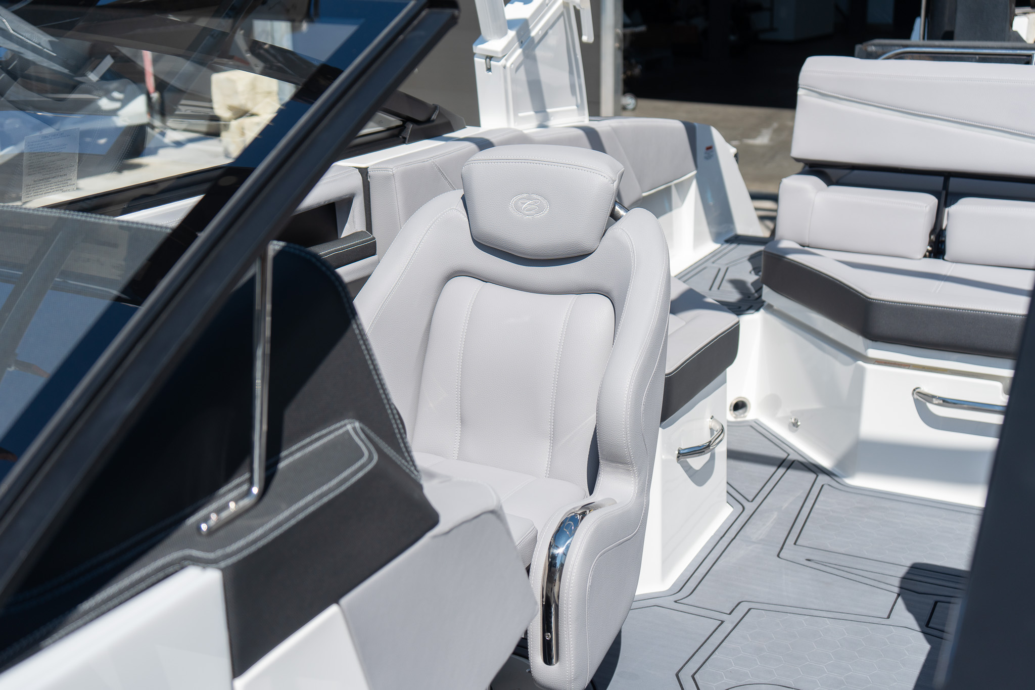 2026 Cobalt R4 Surf-8