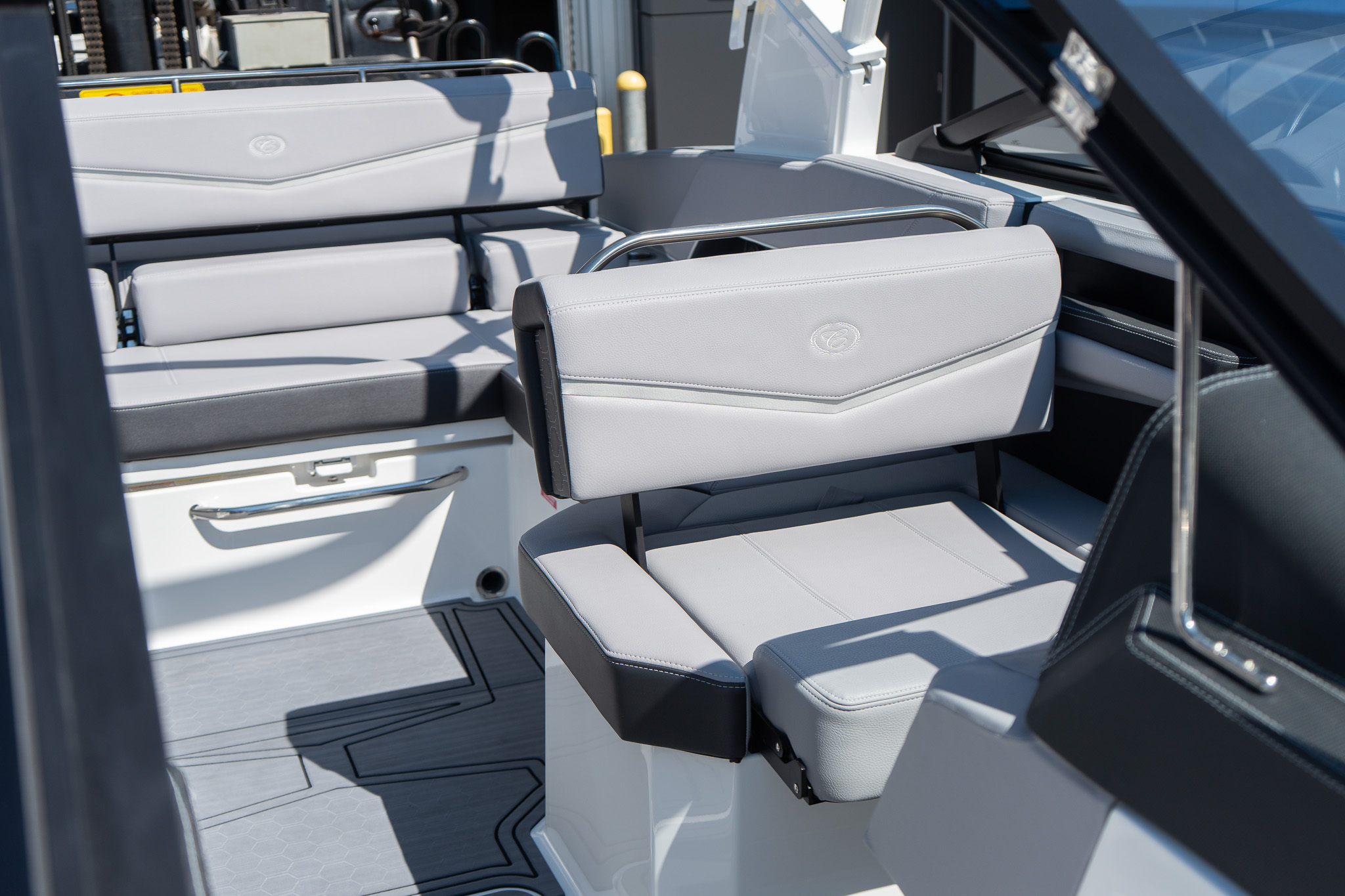 2026 Cobalt R4 Surf-9