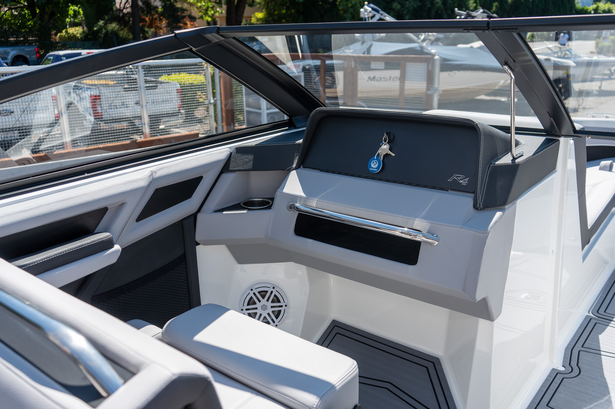 2026 Cobalt R4 Surf-5
