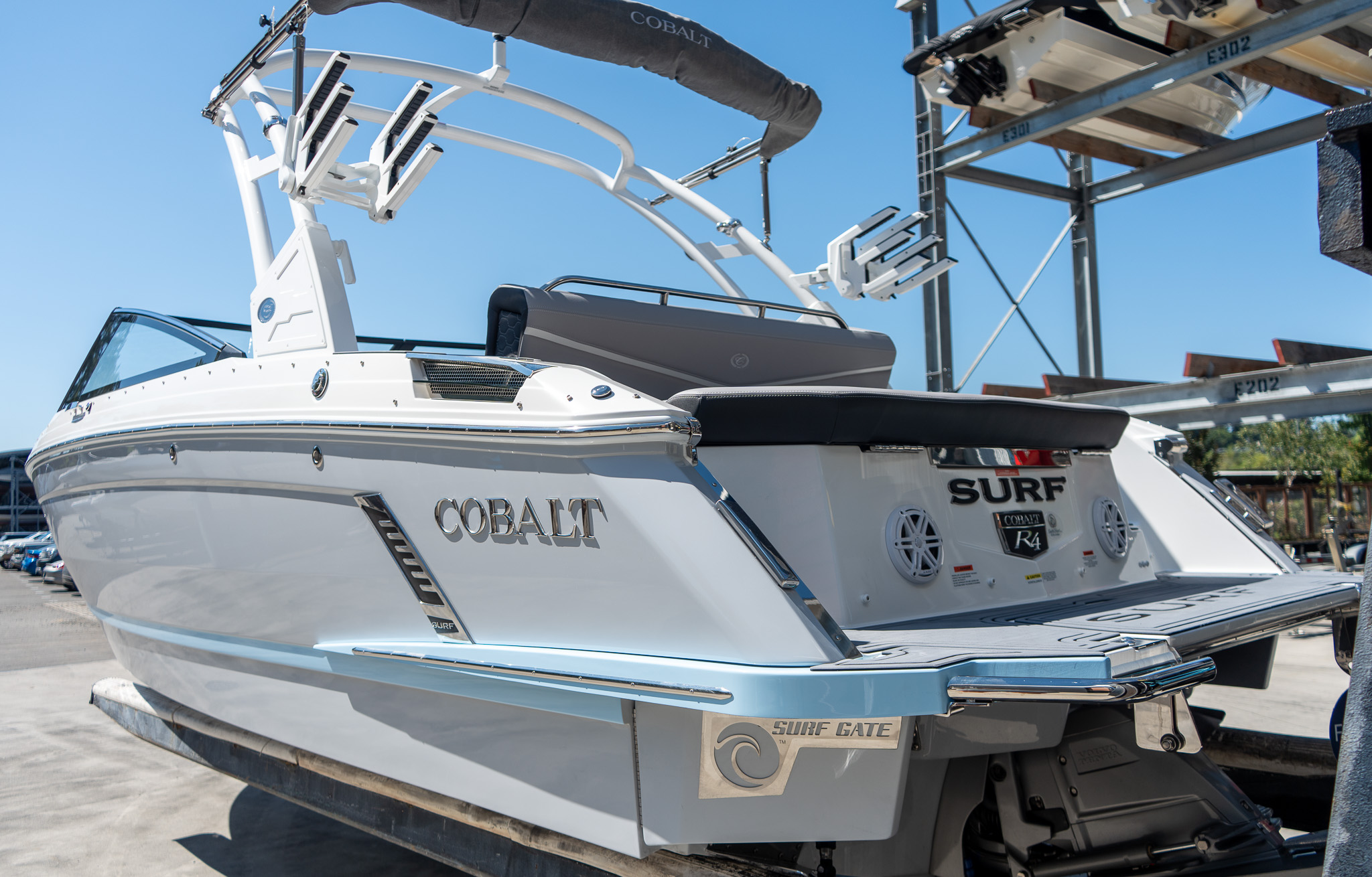 2026 Cobalt R4 Surf-17