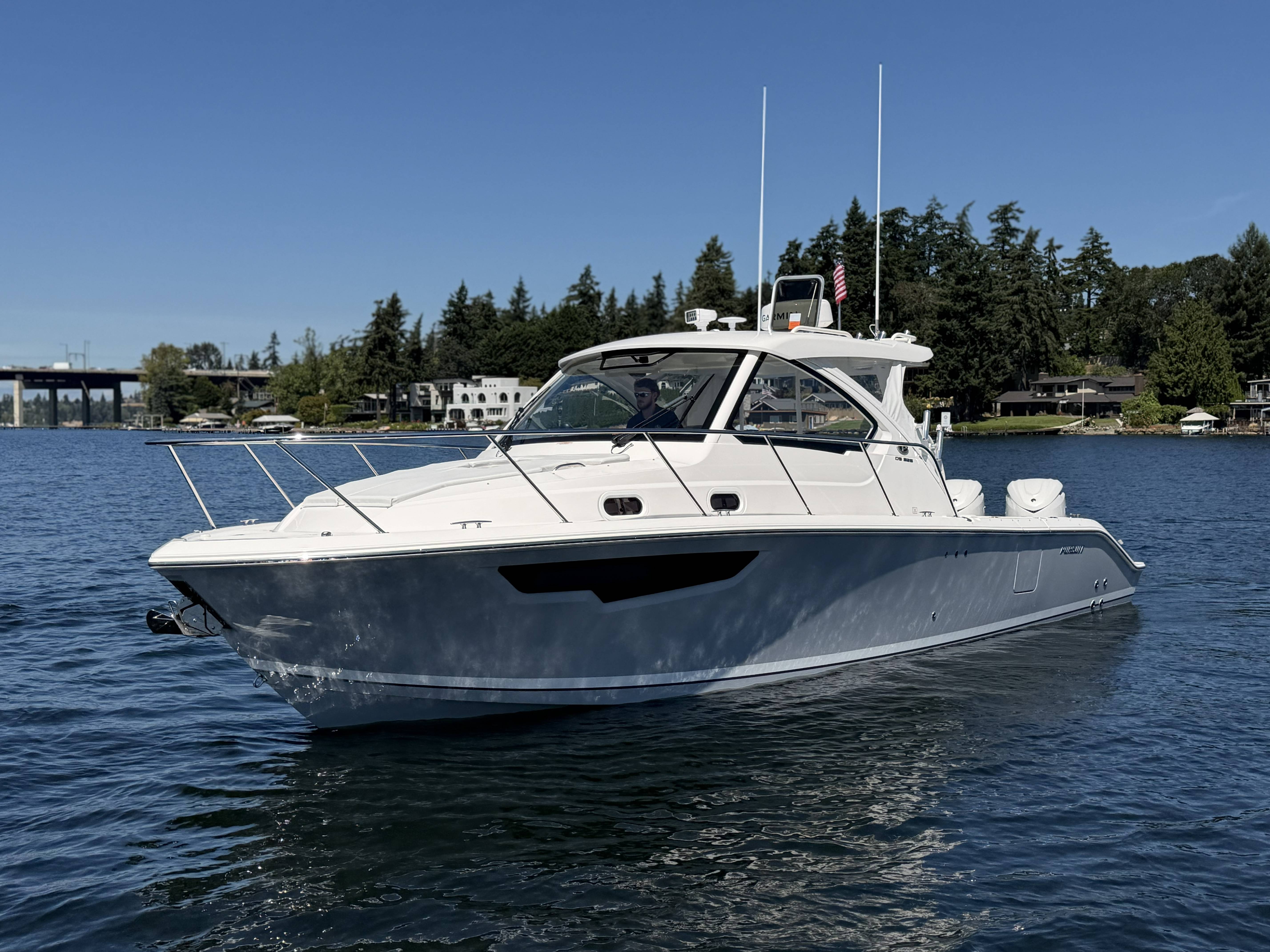 2027 Pursuit OS325-4