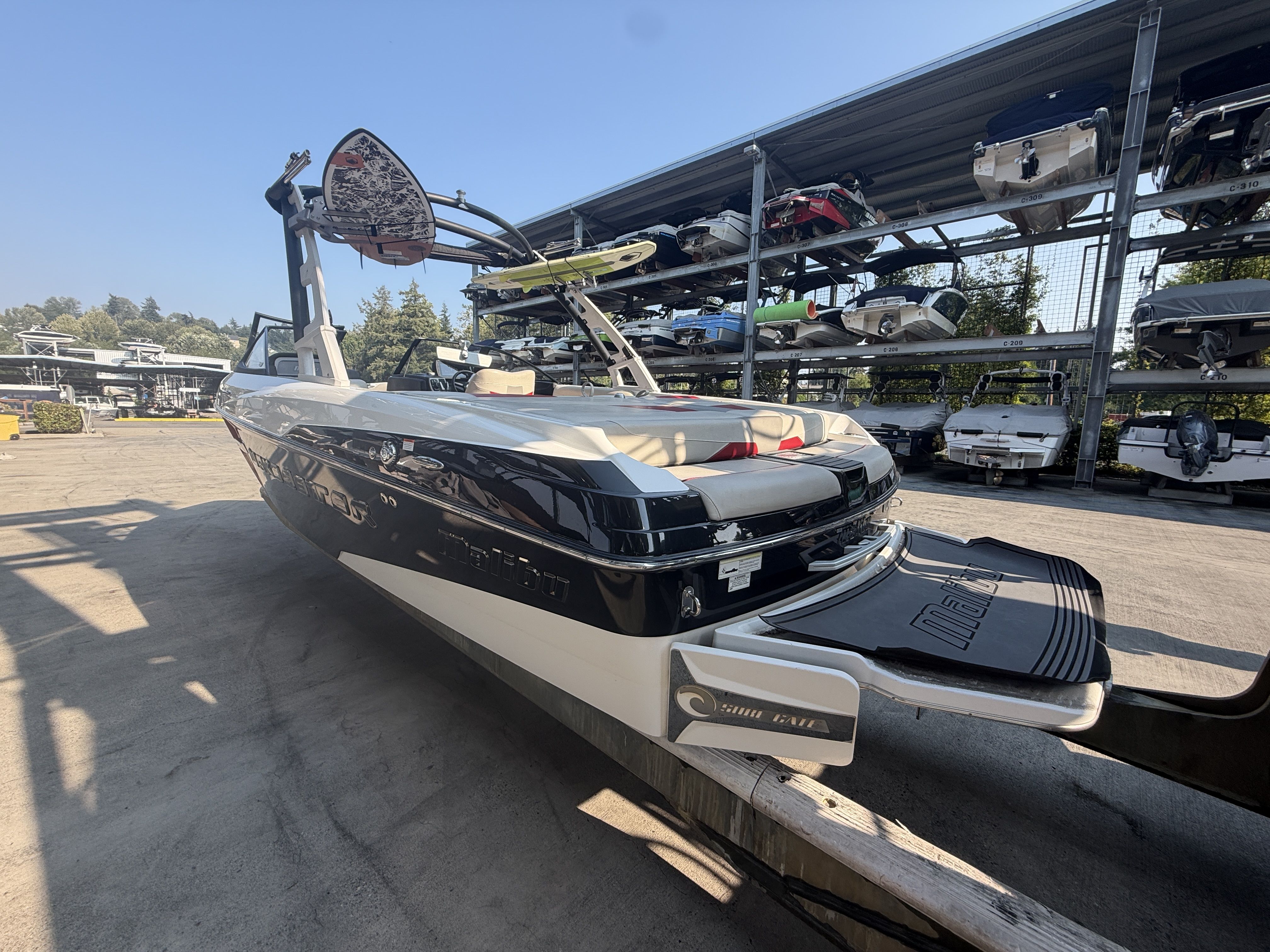 2015 Malibu 22 VLX-8