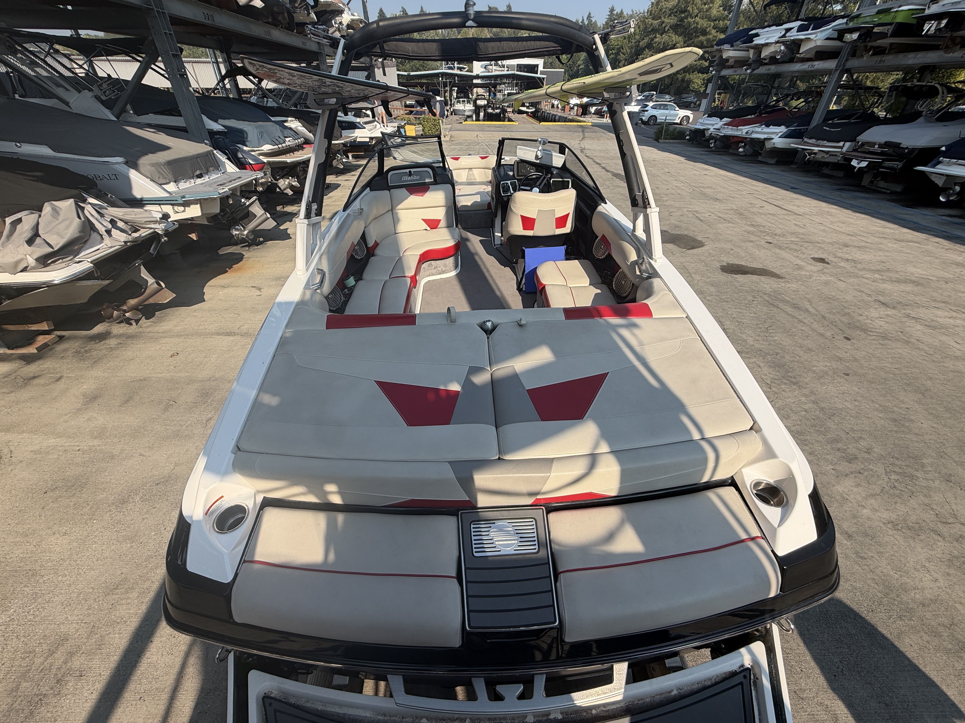 2015 Malibu 22 VLX-9