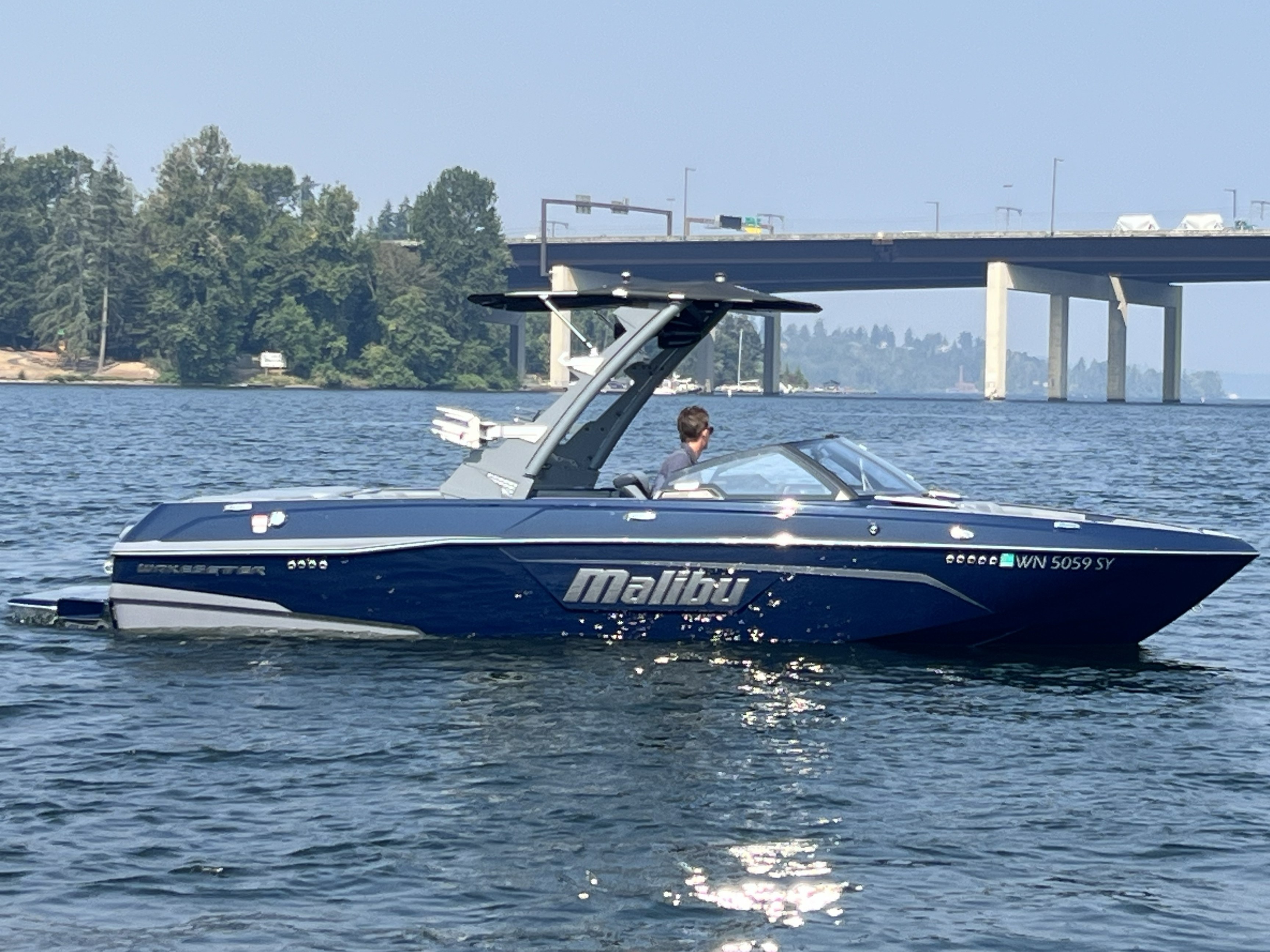 2021 Malibu 23 LSV-5